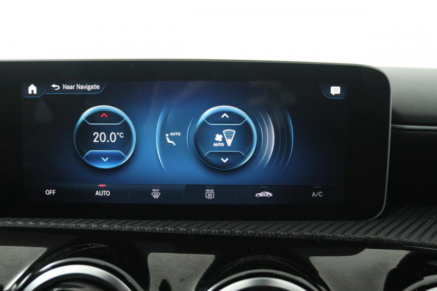 Mercedes-Benz A-Klasse 180 d Premium Plus (ACHTERUITRIJCAMERA, NAVIGATIE, PARKEERSENSOREN, BLUETOOTH, CRUISE CONTROL)