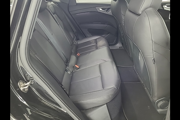 Audi Q4 Sportback e-tron 40 Launch edition Advanced Plus 77 kWh | S-Line | Sonos | Stoelverwarming | Adaptive Cruise Control | Camera | Apple Carplay | Navigatie | Keyless | RS Seats | Leer | Matrix LED |