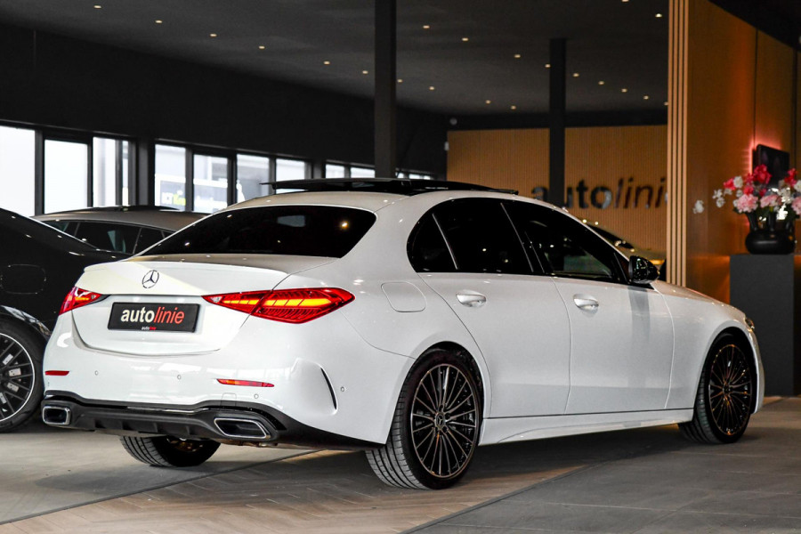 Mercedes-Benz C-Klasse 300 AMG Night. Pano, Carbon, Digital, Camera, Dodeh, 19'', CarPlay!