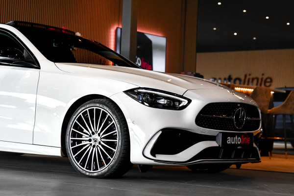 Mercedes-Benz C-Klasse 300 AMG Night. Pano, Carbon, Digital, Camera, Dodeh, 19'', CarPlay!