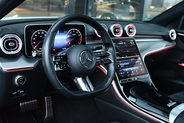 Mercedes-Benz C-Klasse 300 AMG Night. Pano, Carbon, Digital, Camera, Dodeh, 19'', CarPlay!
