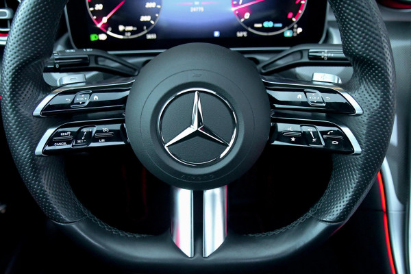 Mercedes-Benz C-Klasse 300 AMG Night. Pano, Carbon, Digital, Camera, Dodeh, 19'', CarPlay!