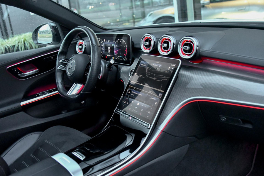 Mercedes-Benz C-Klasse 300 AMG Night. Pano, Carbon, Digital, Camera, Dodeh, 19'', CarPlay!