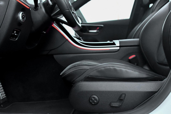 Mercedes-Benz C-Klasse 300 AMG Night. Pano, Carbon, Digital, Camera, Dodeh, 19'', CarPlay!