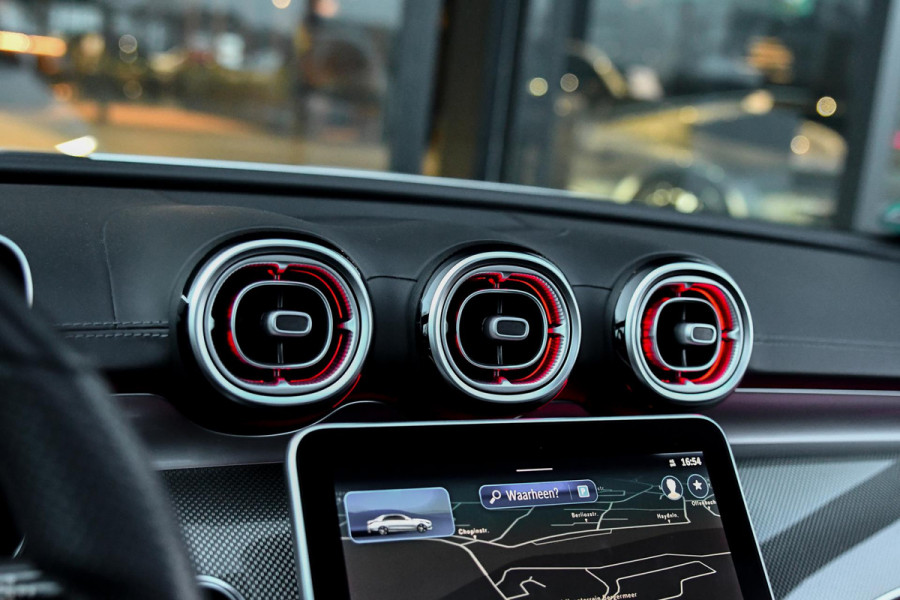 Mercedes-Benz C-Klasse 300 AMG Night. Pano, Carbon, Digital, Camera, Dodeh, 19'', CarPlay!