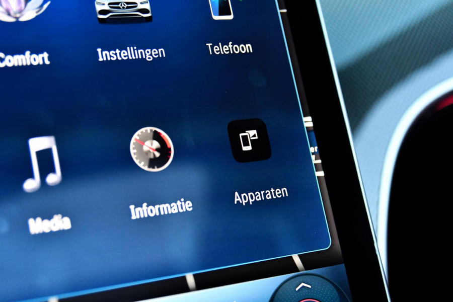 Mercedes-Benz C-Klasse 300 AMG Night. Pano, Carbon, Digital, Camera, Dodeh, 19'', CarPlay!