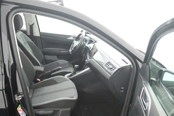 Volkswagen Polo 1.0 TSI Highline (PANORAMADAK, CRUISE ADAPTIEF, NAVIGATIE CARPLAY, PARKEERSENSOREN, AUTOMAAT)