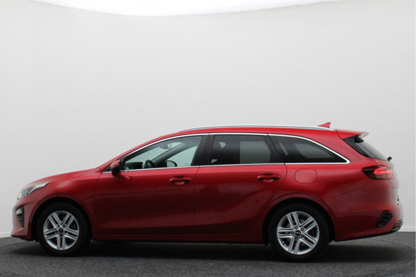 Kia Ceed Sportswagon 1.4 T-GDi Automaat DynamicPlusLine Climate, Apple Carplay, ACC, Camera, Verwarmd Stuurwiel, Trekhaak, 16''