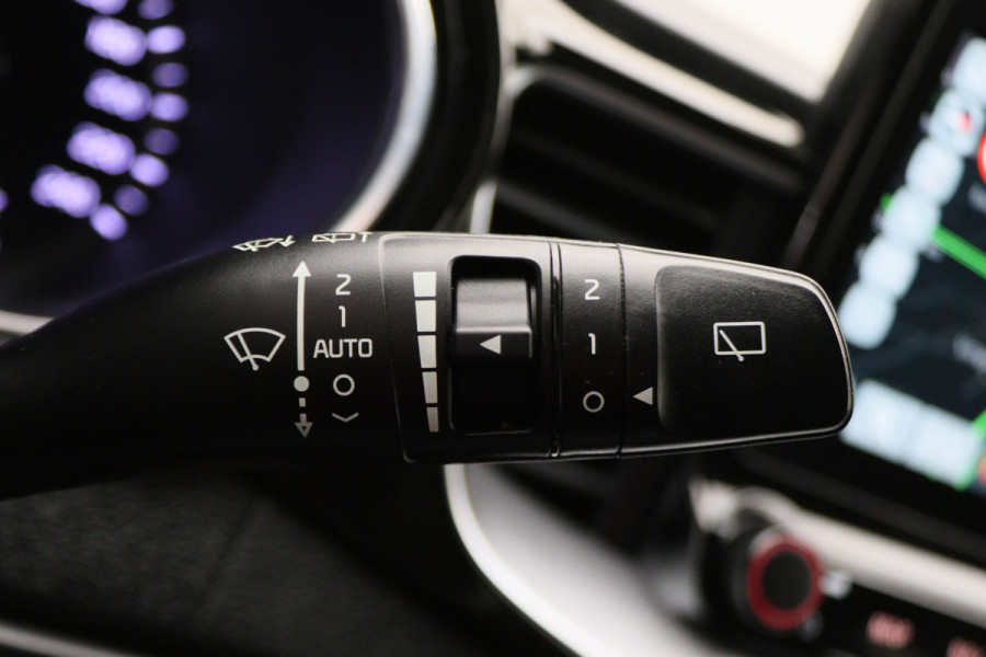 Kia Ceed Sportswagon 1.4 T-GDi Automaat DynamicPlusLine Climate, Apple Carplay, ACC, Camera, Verwarmd Stuurwiel, Trekhaak, 16''