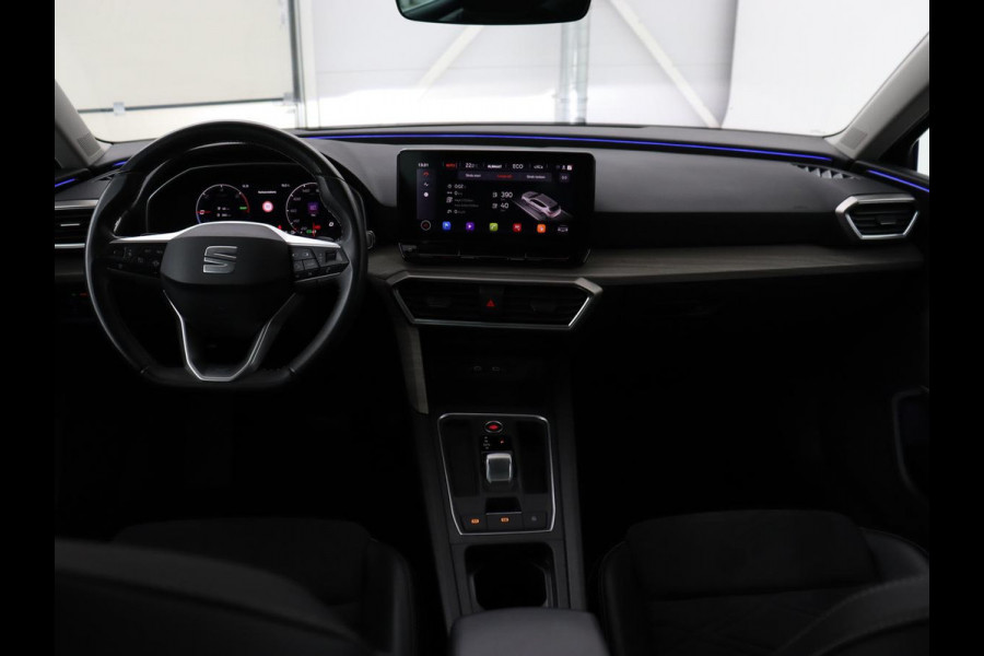 Seat Leon 1.4 TSI eHybrid PHEV Xcellence | Adaptive cruise | Carplay | Sfeerverlichting | Navigatie | Leder/Alcantara | Camera | Digital Cockpit | Plug In