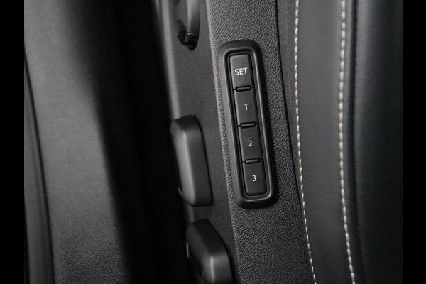 Seat Leon 1.4 TSI eHybrid PHEV Xcellence | Adaptive cruise | Carplay | Sfeerverlichting | Navigatie | Leder/Alcantara | Camera | Digital Cockpit | Plug In