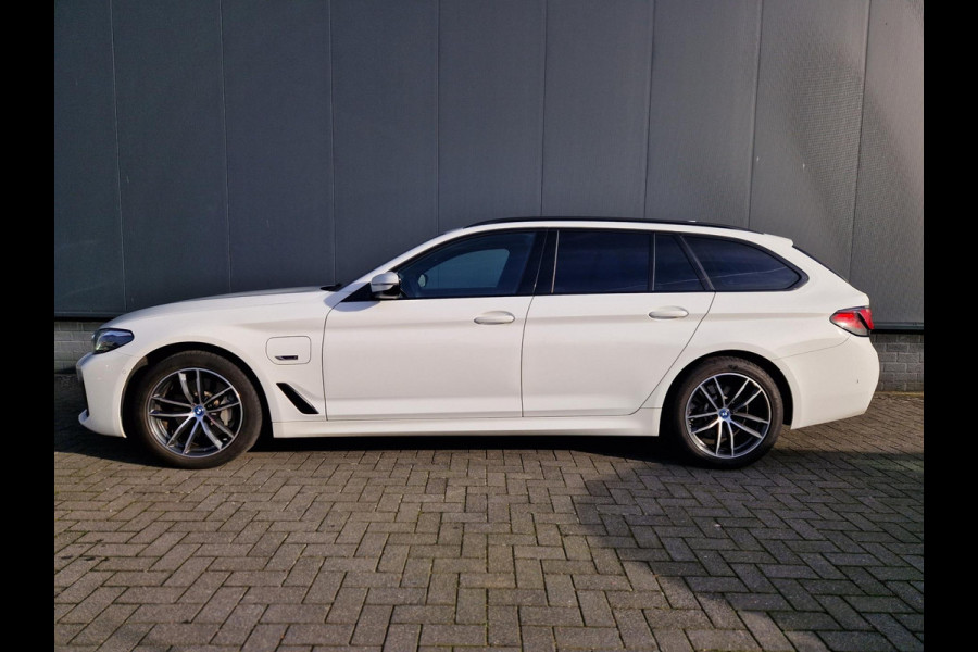 BMW 5 Serie Touring 530e xDrive M Sport /Led /Adap Cruise