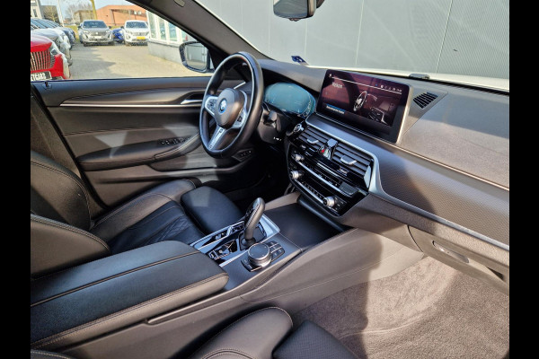 BMW 5 Serie Touring 530e xDrive M Sport /Led /Adap Cruise