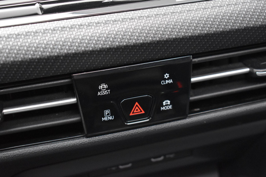 Volkswagen Golf 2.0 TSI R 4Motion Pano Lane ACC H&K Camera Drift