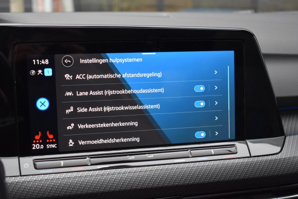 Volkswagen Golf 2.0 TSI R 4Motion Pano Lane ACC H&K Camera Drift