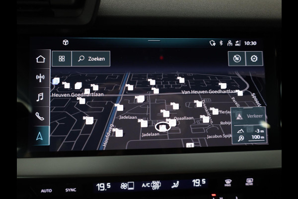 Audi A3 Sportback 45 TFSI e S edition 245 pk | SOH 94% | S-tronic | Navigatie | Parkeersensoren (Park assist) | Adaptieve cruise control | Matrix LED koplampen | S-Line |