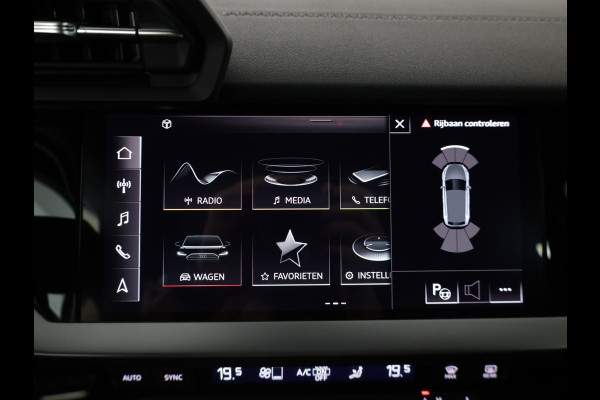 Audi A3 Sportback 45 TFSI e S edition 245 pk | SOH 94% | S-tronic | Navigatie | Parkeersensoren (Park assist) | Adaptieve cruise control | Matrix LED koplampen | S-Line |