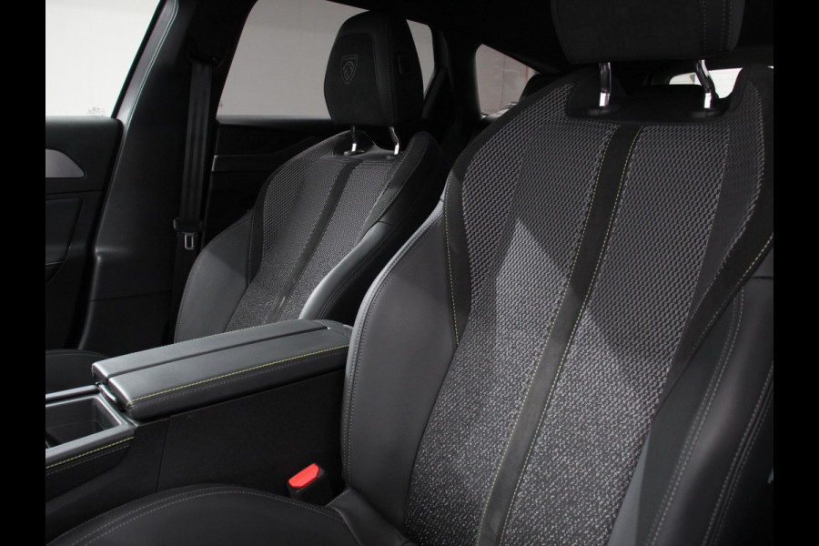 Peugeot 308 1.2 PureTech GT Climate control Adaptive cruise control Parkeersensoren Achteruitrijcamera Navigatie  LED Apple Carplay/ Android Auto