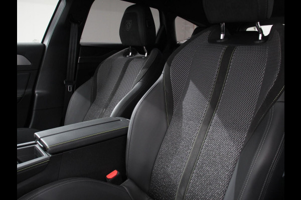 Peugeot 308 1.2 PureTech GT Climate control Adaptive cruise control Parkeersensoren Achteruitrijcamera Navigatie  LED Apple Carplay/ Android Auto