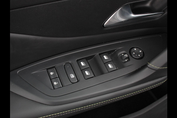 Peugeot 308 1.2 PureTech GT Climate control Adaptive cruise control Parkeersensoren Achteruitrijcamera Navigatie  LED Apple Carplay/ Android Auto