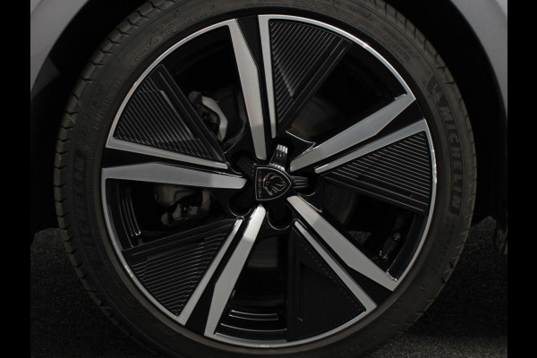 Peugeot 308 1.2 PureTech GT Climate control Adaptive cruise control Parkeersensoren Achteruitrijcamera Navigatie  LED Apple Carplay/ Android Auto