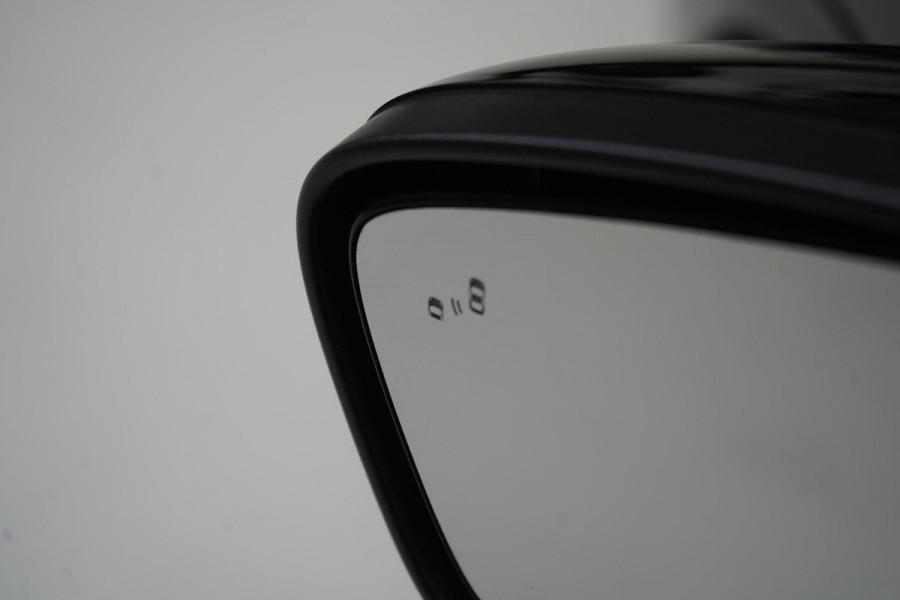 Ford Kuga 2.5 PHEV ST-Line | Panoramadak | Stoelverwarming | Blind-Spot | Stuurverwarming | Apple Carplay | All-seasonbanden |