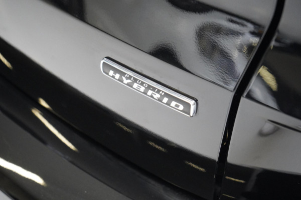 Ford Kuga 2.5 PHEV ST-Line | Panoramadak | Stoelverwarming | Blind-Spot | Stuurverwarming | Apple Carplay | All-seasonbanden |