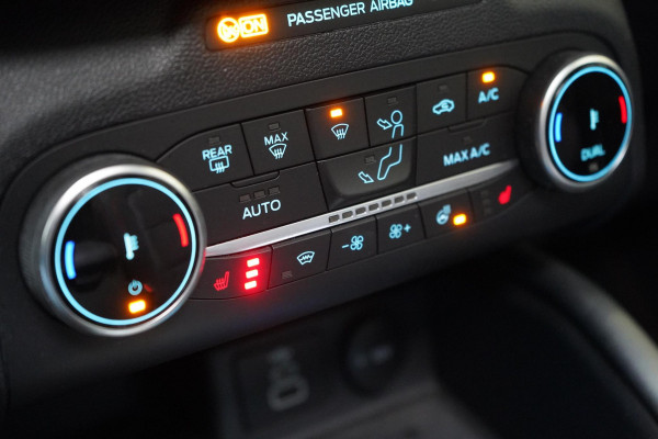 Ford Kuga 2.5 PHEV ST-Line | Panoramadak | Rode remklauwen | Apple Carplay | Winter Pack | Achteruitrijcamera