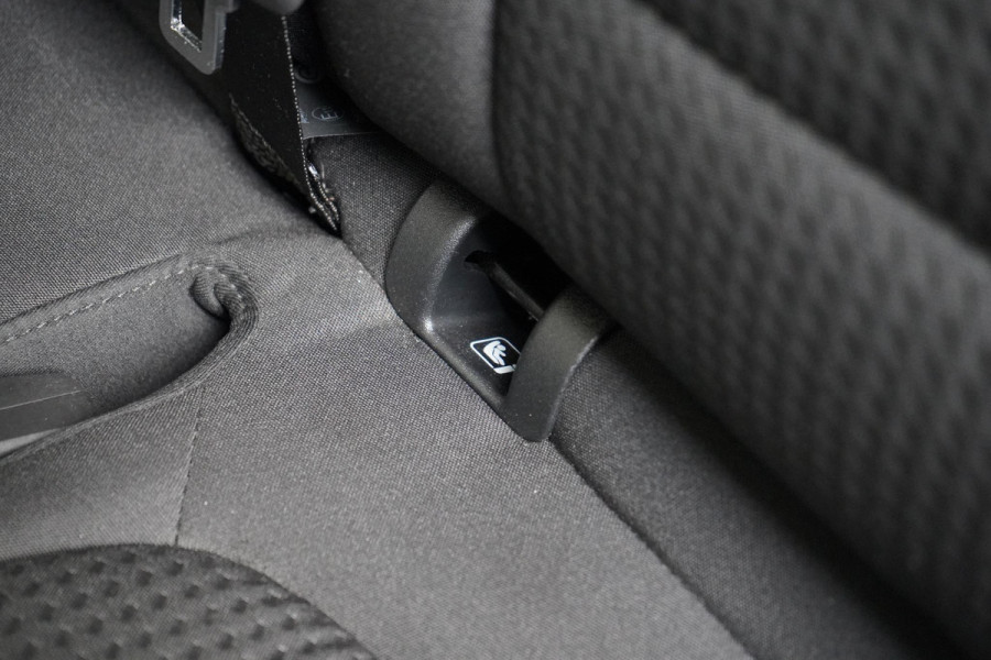 Ford Kuga 2.5 PHEV ST-Line | Panoramadak | Rode remklauwen | Apple Carplay | Winter Pack | Achteruitrijcamera