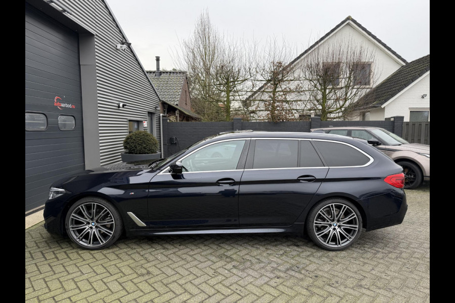 BMW 5 Serie Touring 520d xDrive High Executive M-Sport | Panoramadak | Camera | Elektrische Trekhaak | Elektrische Achterklep |