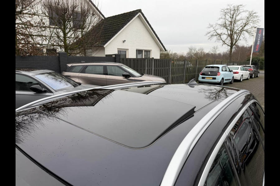 BMW 5 Serie Touring 520d xDrive High Executive M-Sport | Panoramadak | Camera | Elektrische Trekhaak | Elektrische Achterklep |