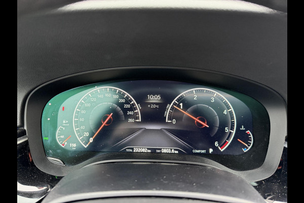 BMW 5 Serie Touring 520d xDrive High Executive M-Sport | Panoramadak | Camera | Elektrische Trekhaak | Elektrische Achterklep |