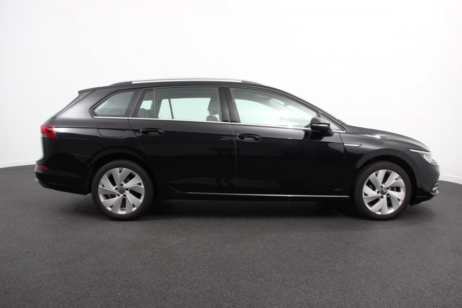 Volkswagen Golf Variant 1.5 eTSI 150pk DSG Style | Navigatie | Apple Carplay/Android Auto | Adaptive Cruise Control | Parkeersensoren | Camera | Stoel-en stuurverwarming | Blind Spot Assist | Ledverlichting voor