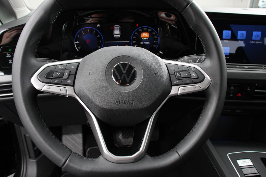 Volkswagen Golf Variant 1.5 eTSI 150pk DSG Style | Navigatie | Apple Carplay/Android Auto | Adaptive Cruise Control | Parkeersensoren | Camera | Stoel-en stuurverwarming | Blind Spot Assist | Ledverlichting voor