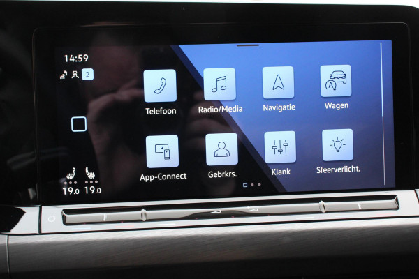 Volkswagen Golf Variant 1.5 eTSI 150pk DSG Style | Navigatie | Apple Carplay/Android Auto | Adaptive Cruise Control | Parkeersensoren | Camera | Stoel-en stuurverwarming | Blind Spot Assist | Ledverlichting voor