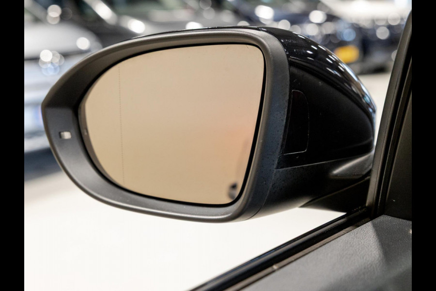 Volkswagen T-Roc Cabrio 1.5 TSI 3x R-Line / 150pk / Beats / Leder / Stoel en stuur verwarming /