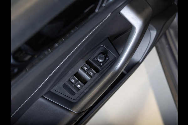 Volkswagen T-Roc Cabrio 1.5 TSI 3x R-Line / 150pk / Beats / Leder / Stoel en stuur verwarming /