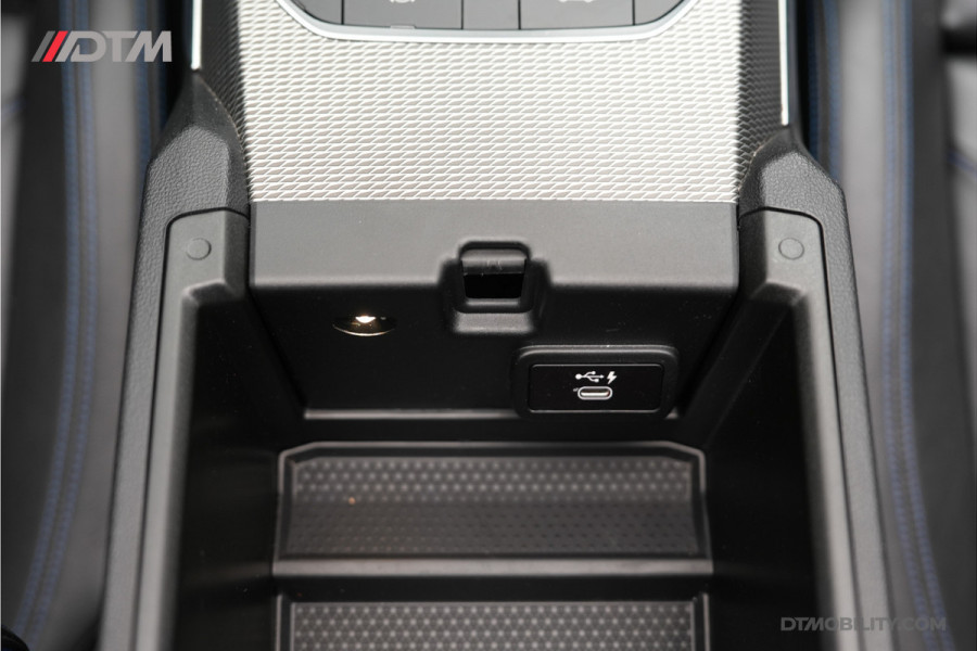 BMW 4 Serie Cabrio M440i xDrive High Executive | Adaptive Cruise Control | Ambient | Sanremo Grün