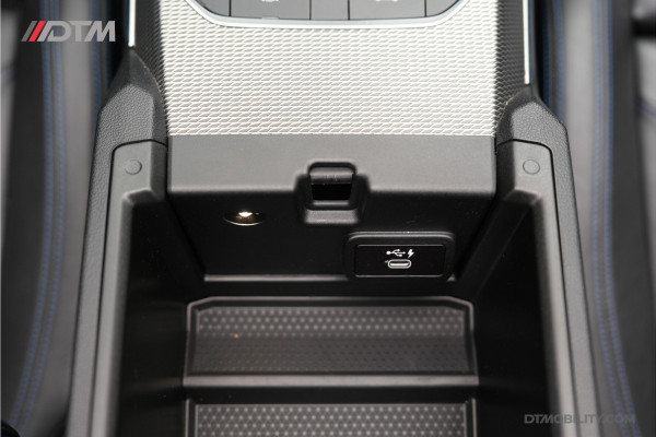 BMW 4 Serie Cabrio M440i xDrive High Executive | Adaptive Cruise Control | Ambient | Sanremo Grün