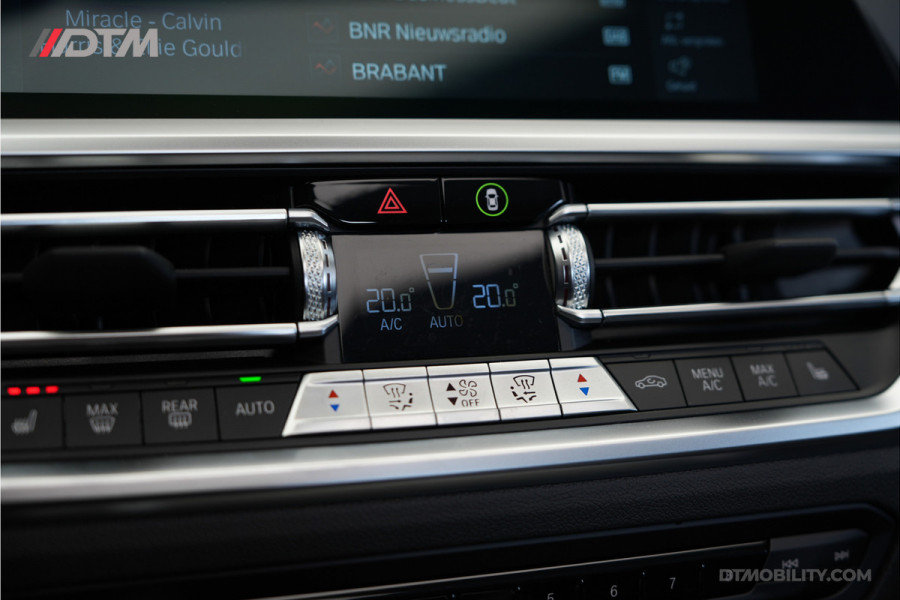 BMW 4 Serie Cabrio M440i xDrive High Executive | Adaptive Cruise Control | Ambient | Sanremo Grün