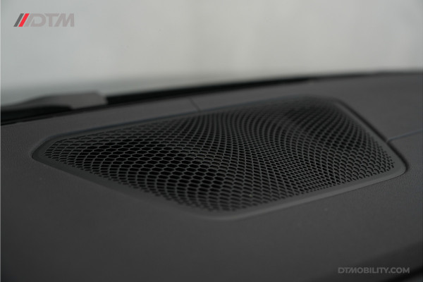 BMW 4 Serie Cabrio M440i xDrive High Executive | Adaptive Cruise Control | Ambient | Sanremo Grün