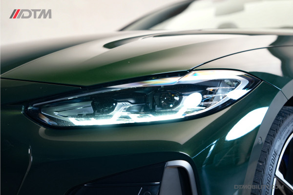 BMW 4 Serie Cabrio M440i xDrive High Executive | Adaptive Cruise Control | Ambient | Sanremo Grün