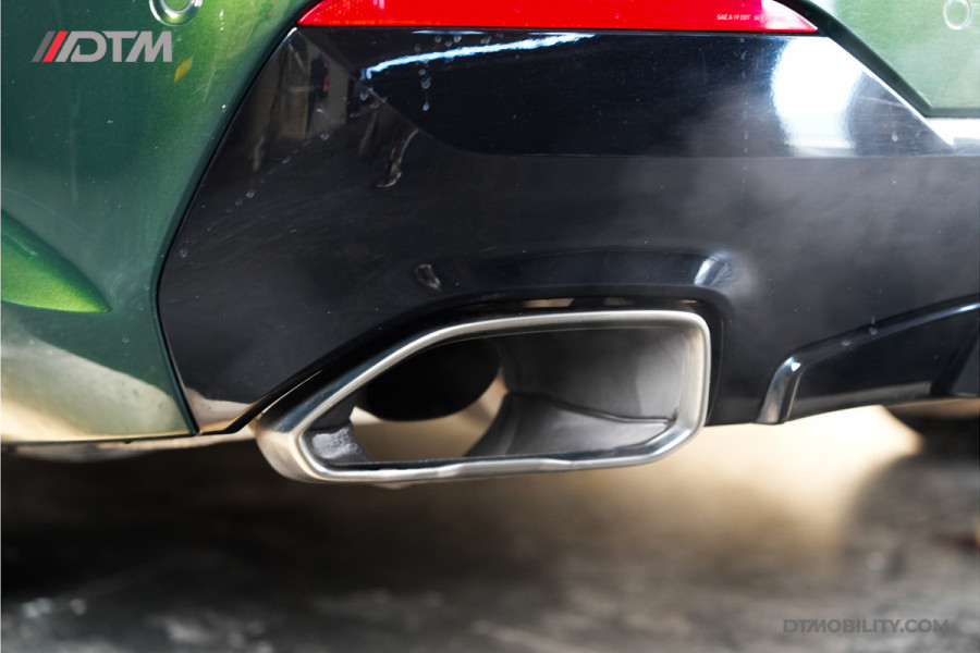 BMW 4 Serie Cabrio M440i xDrive High Executive | Adaptive Cruise Control | Ambient | Sanremo Grün