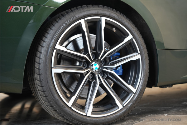 BMW 4 Serie Cabrio M440i xDrive High Executive | Adaptive Cruise Control | Ambient | Sanremo Grün