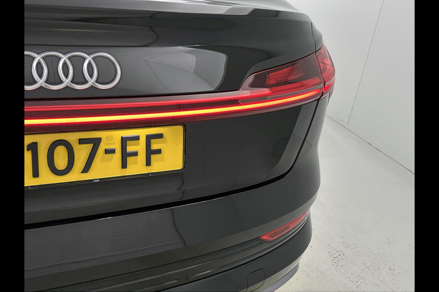 Audi e-tron Sportback 55 quattro Business edition 95 kWh(NL-auto, 90% SoH, Carplay, StoelV, Navi, Parkeersensoren, Etc)