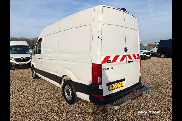 Volkswagen Crafter 35 2.0 TDI L3H3 EL Highline , euro 6 , 1e Eig. 3000 KG trekkracht , pracht bus , cruise camera , ex overheid.