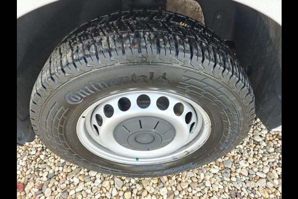 Volkswagen Crafter 35 2.0 TDI L3H3 EL Highline , euro 6 , 1e Eig. 3000 KG trekkracht , pracht bus , cruise camera , ex overheid.