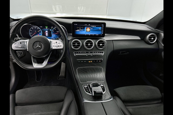 Mercedes-Benz C-Klasse 200 Business Solution AMG Lichtmetalen velgen | Navigatie | Trekhaak | Parking support met camera achter | Inclusief 24 maanden MB Certified garantie voor Europa.
