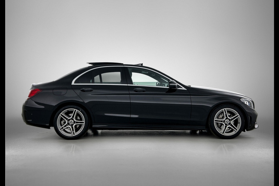 Mercedes-Benz C-Klasse 200 Business Solution AMG Lichtmetalen velgen | Navigatie | Trekhaak | Parking support met camera achter | Inclusief 24 maanden MB Certified garantie voor Europa.