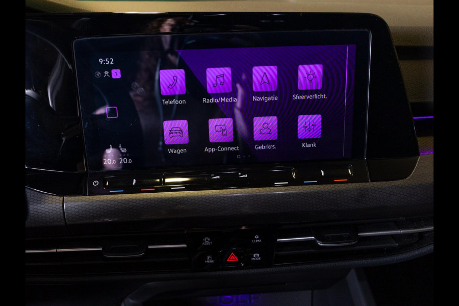 Volkswagen Golf 2.0 TSI GTI / 245pk / Achteruitrij camera / Dodehoek assistent / Stoel en stuurverwarming /